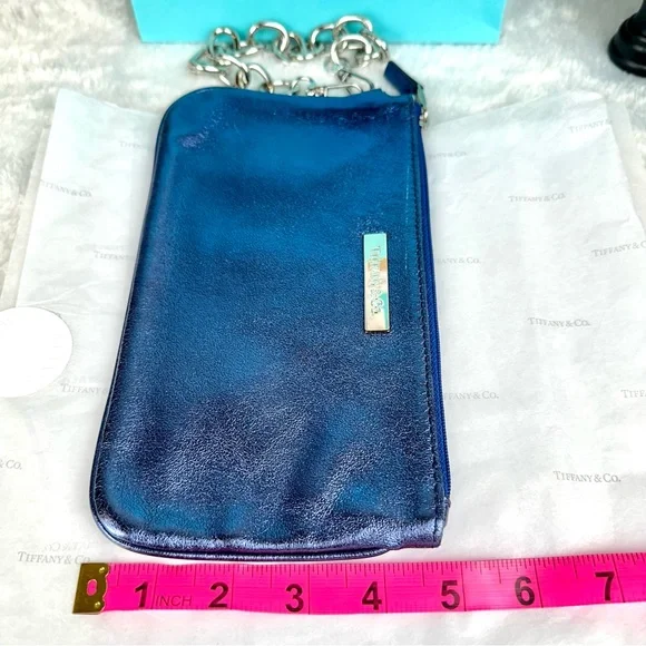 SOLD Tiffany & Co wristlet pouch in BEAUTIFUL blue metallic with chain BRAND … - Picture 12 of 13